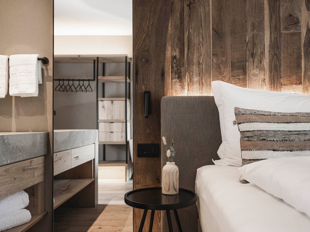 Hotel Lowenhof主图