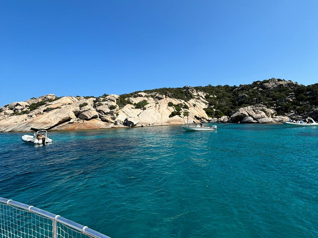 Oltremare Escursioni Golfo Aranci-Golfo Aranci必去景点