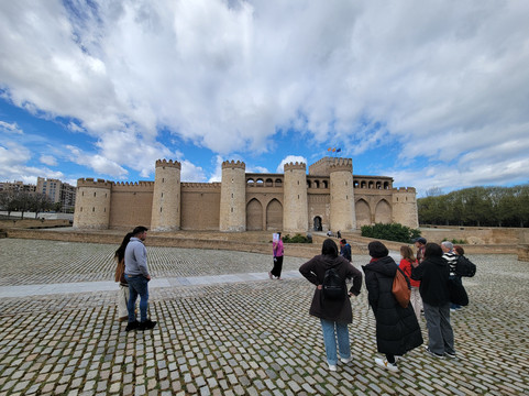 Vive Zaragoza Tours-萨拉戈萨省必去景点