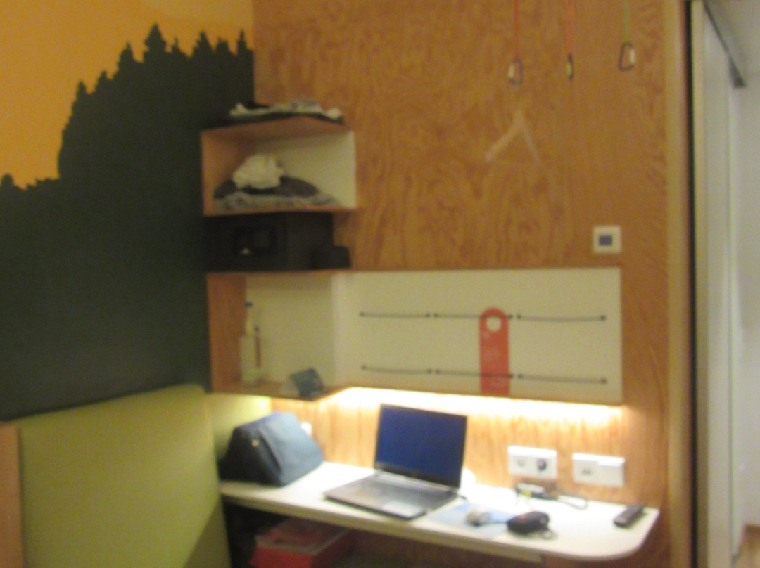 Hey Lou Hotel Piding主图