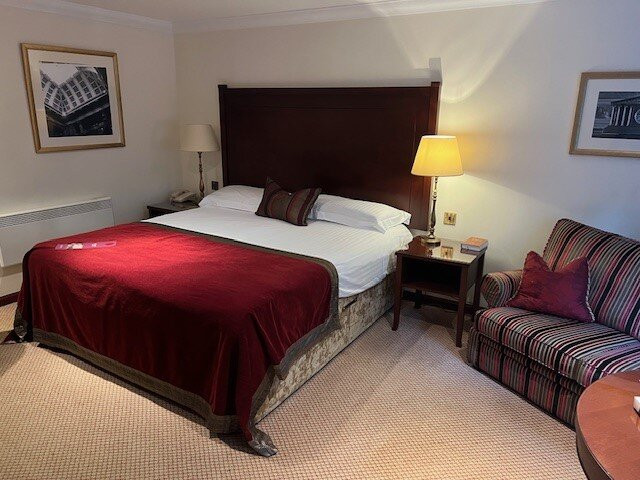Macdonald Norwood Hall Hotel主图