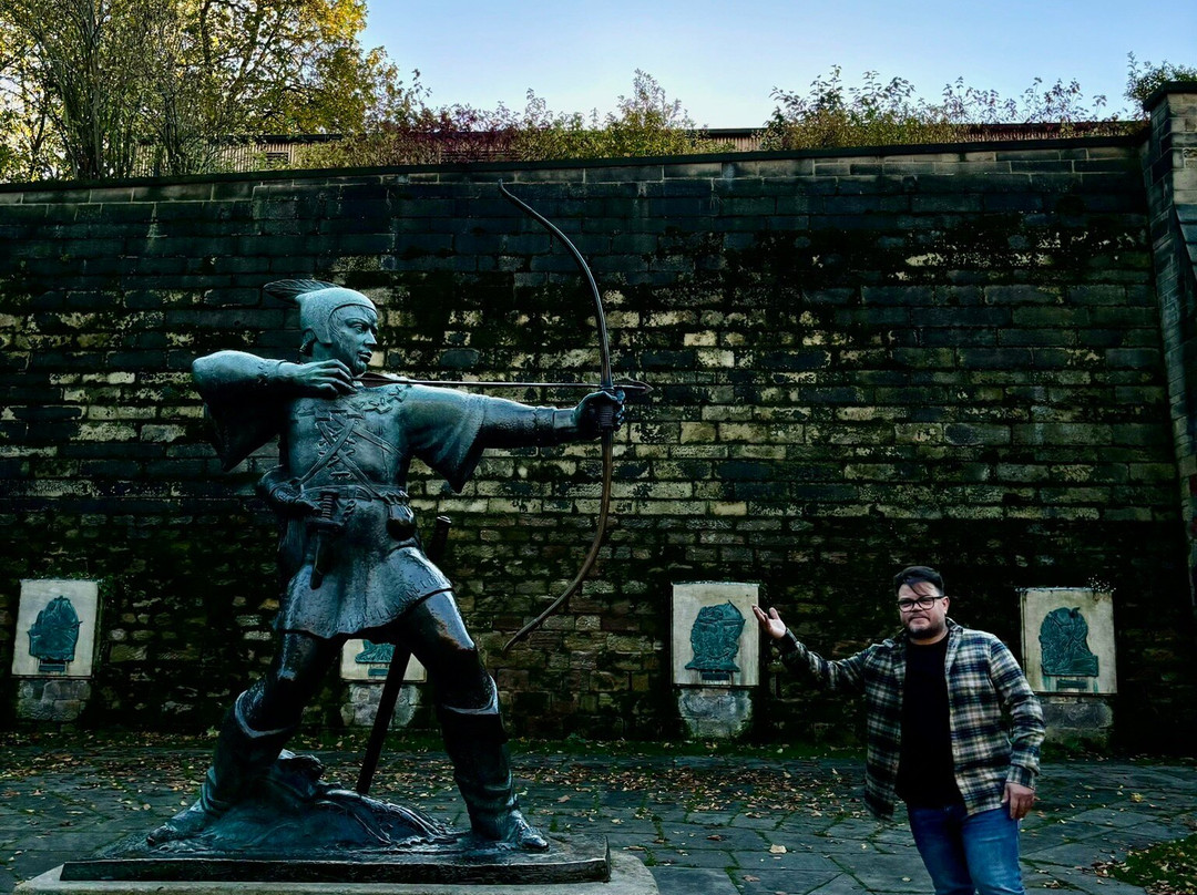 Robin Hood Statue-诺丁汉必去景点