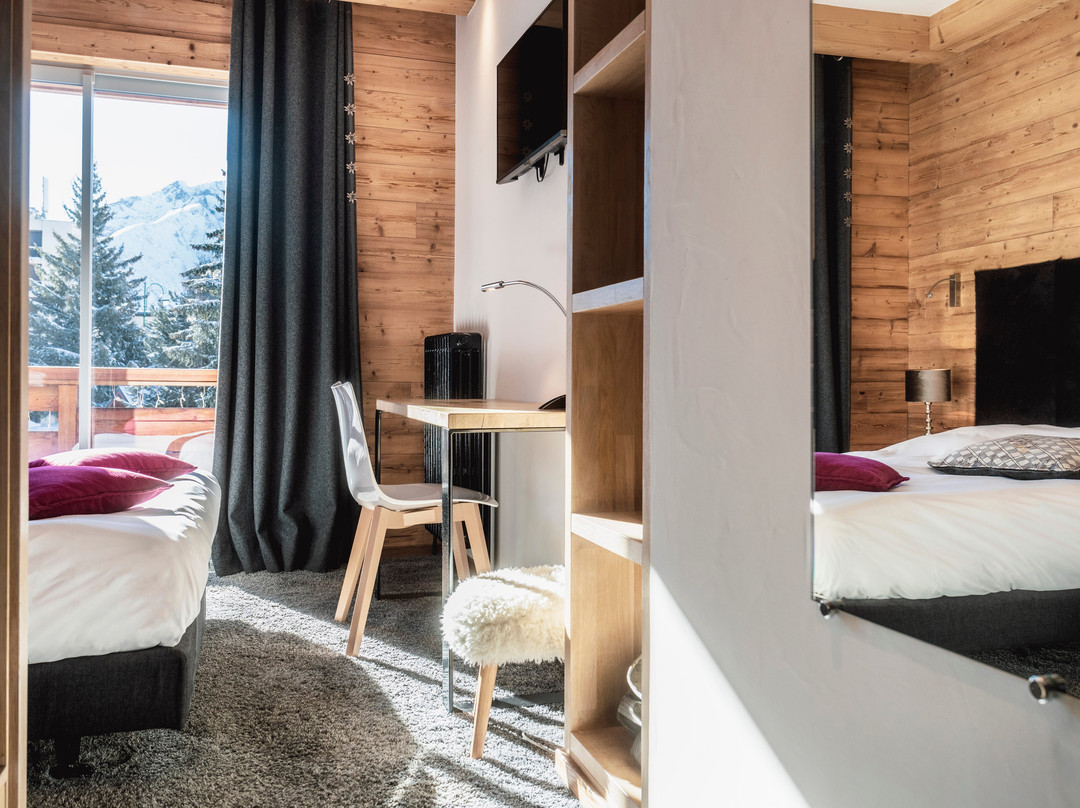 Hôtel Les Mélèzes***主图