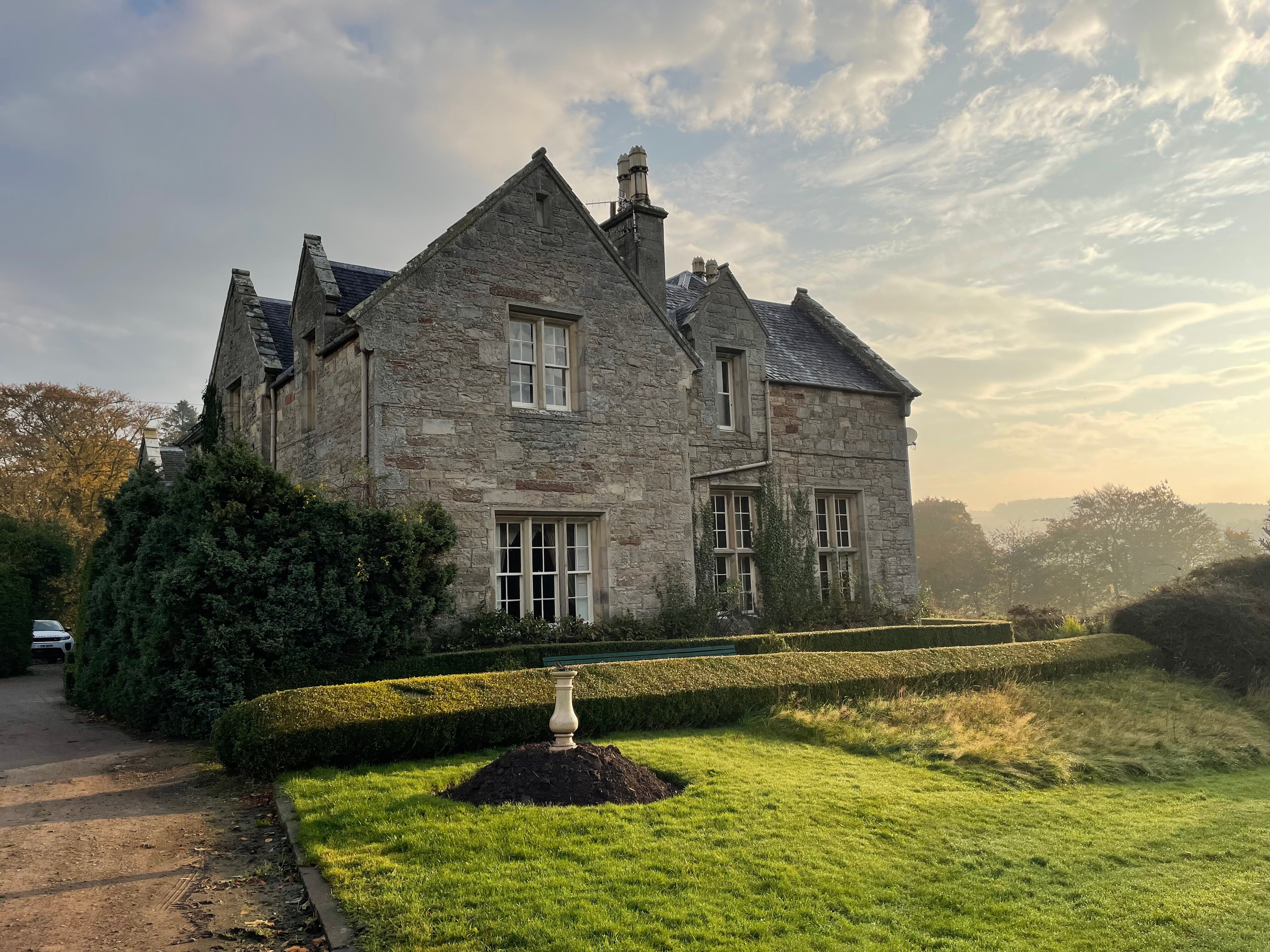 Hundalee House-官方