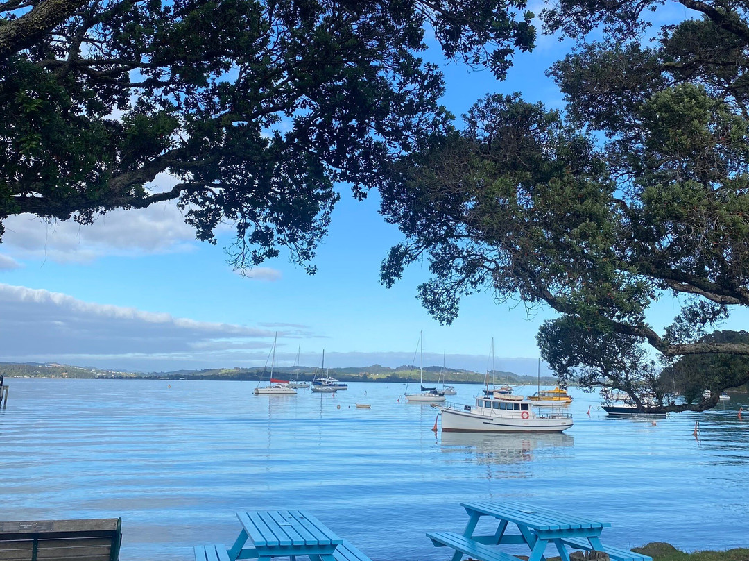 Commodore's Lodge主图