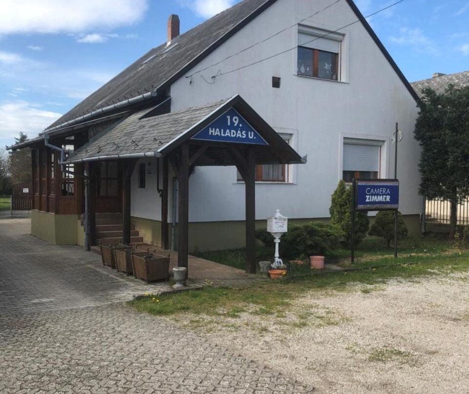 Kertesz Rozsa Vendeghaz