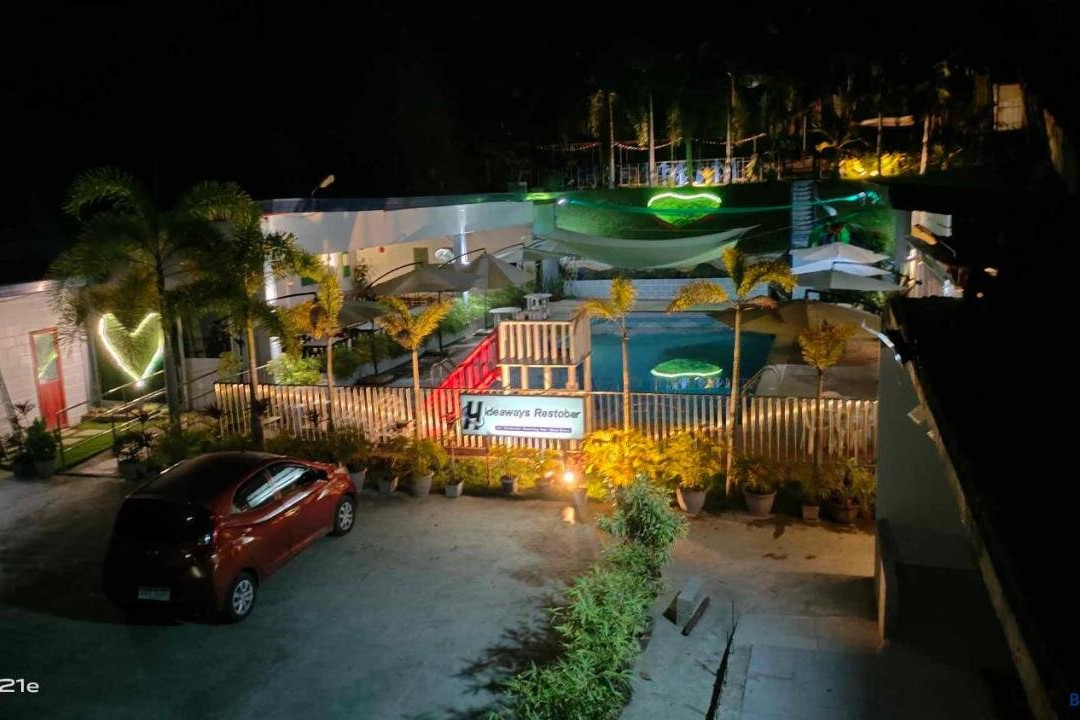 Hideaways Restobar and Resort