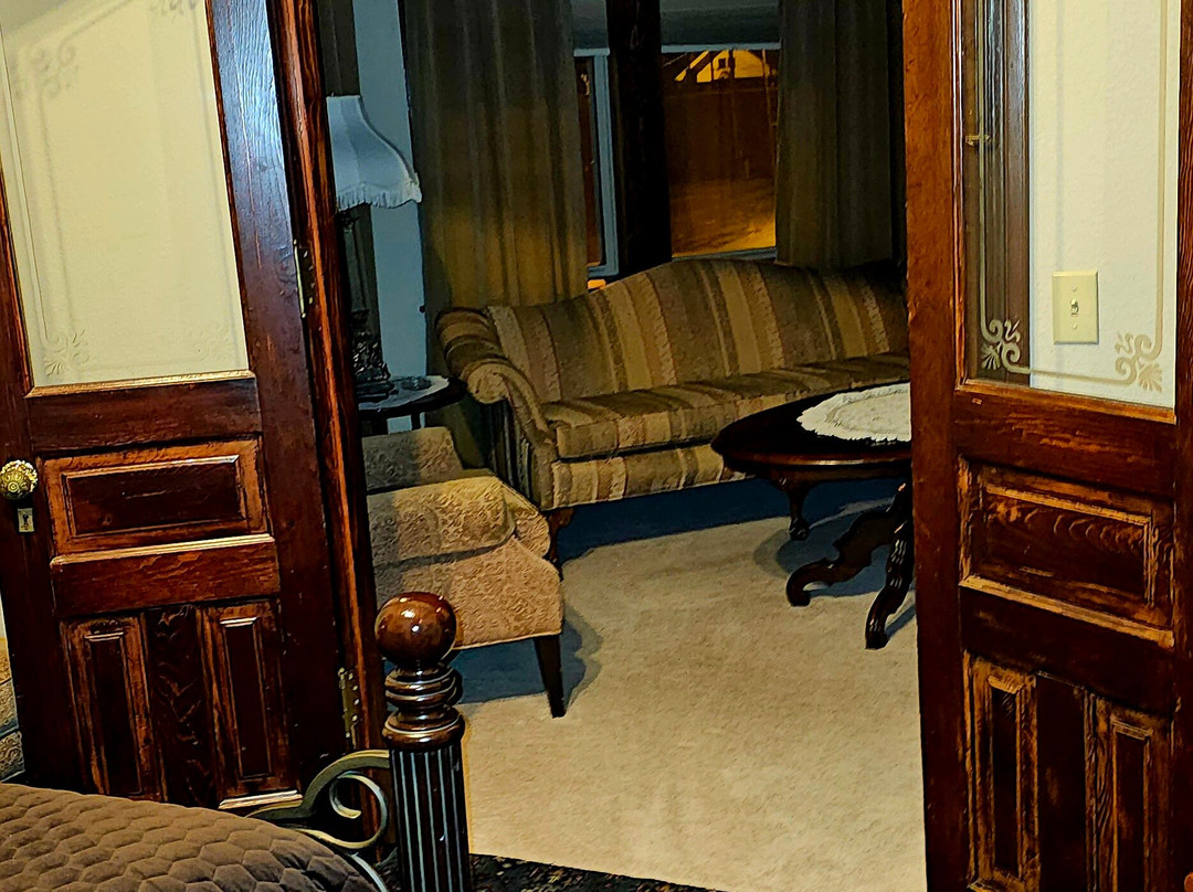 Heritage House Bed & Breakfast主图