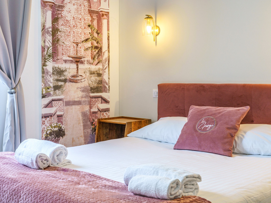 The Originals Hôtel Le George主图