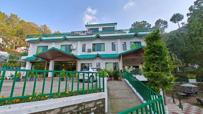 Pineland Resort and Chalets