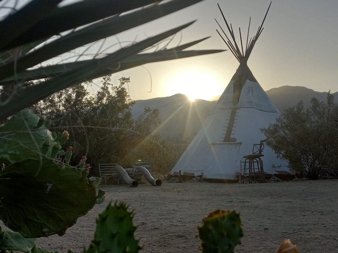 Kyle Martin's Joshua Tree Sound Baths景点图片