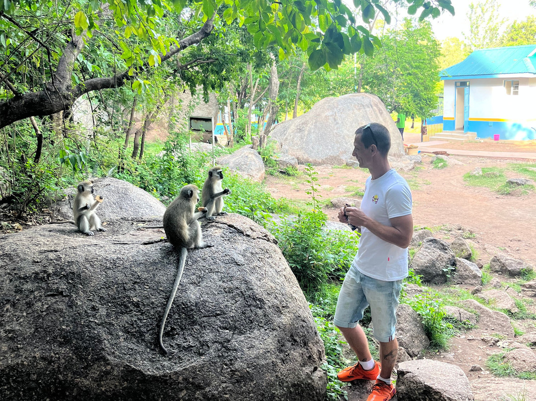 Kit Mikayi-基苏木必去景点
