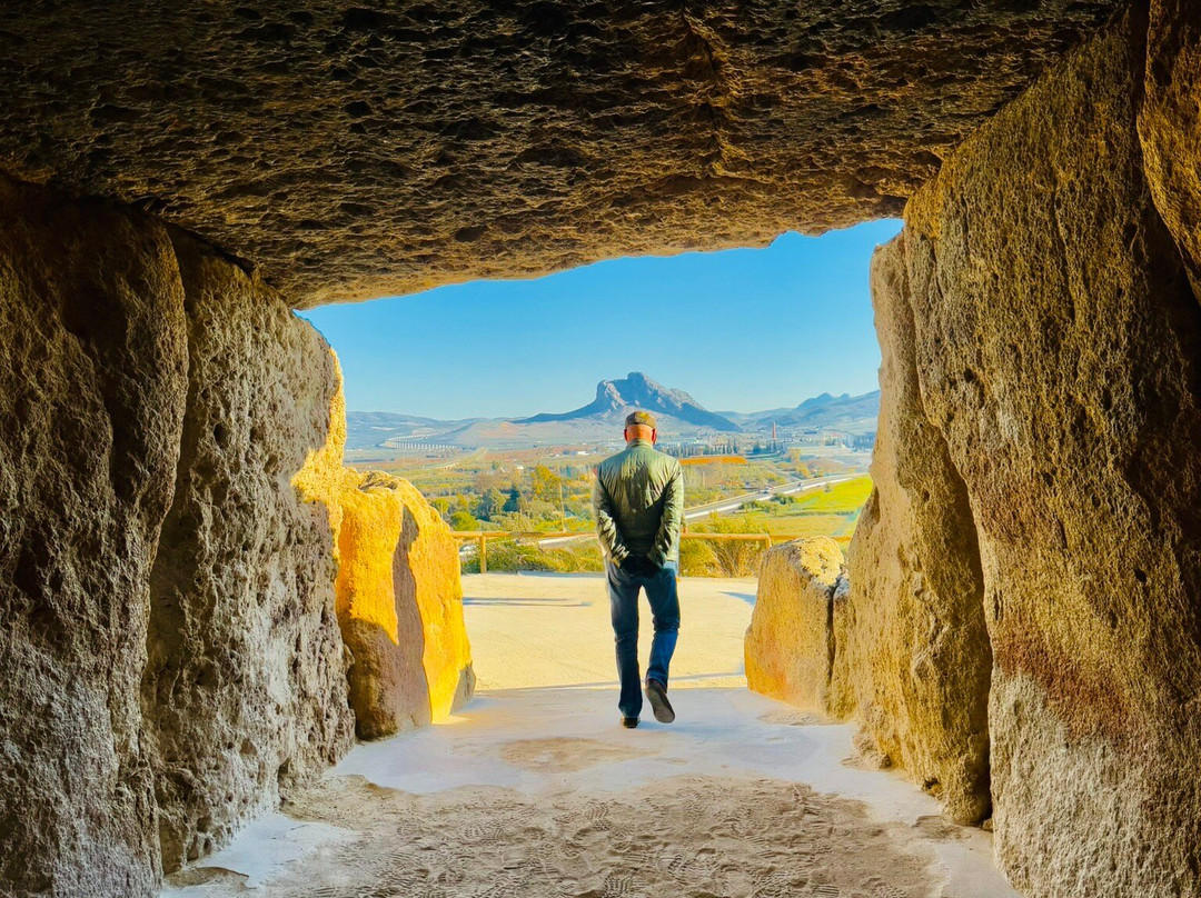 Dolmen de Menga景点图片