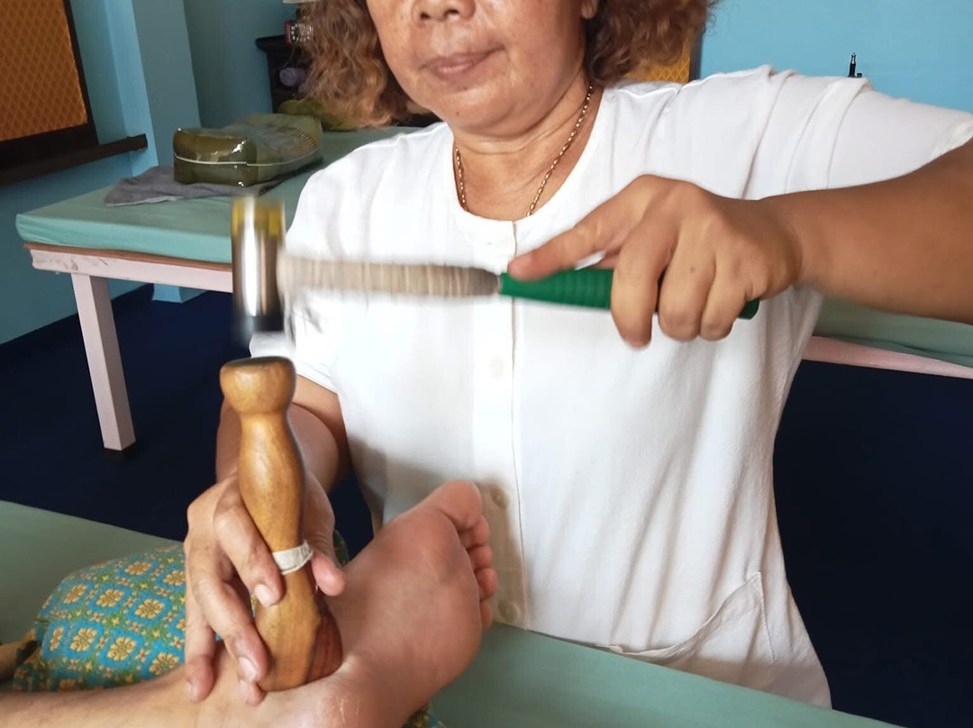 Narakorn Thai & Hammer Massage-班武里必去景点