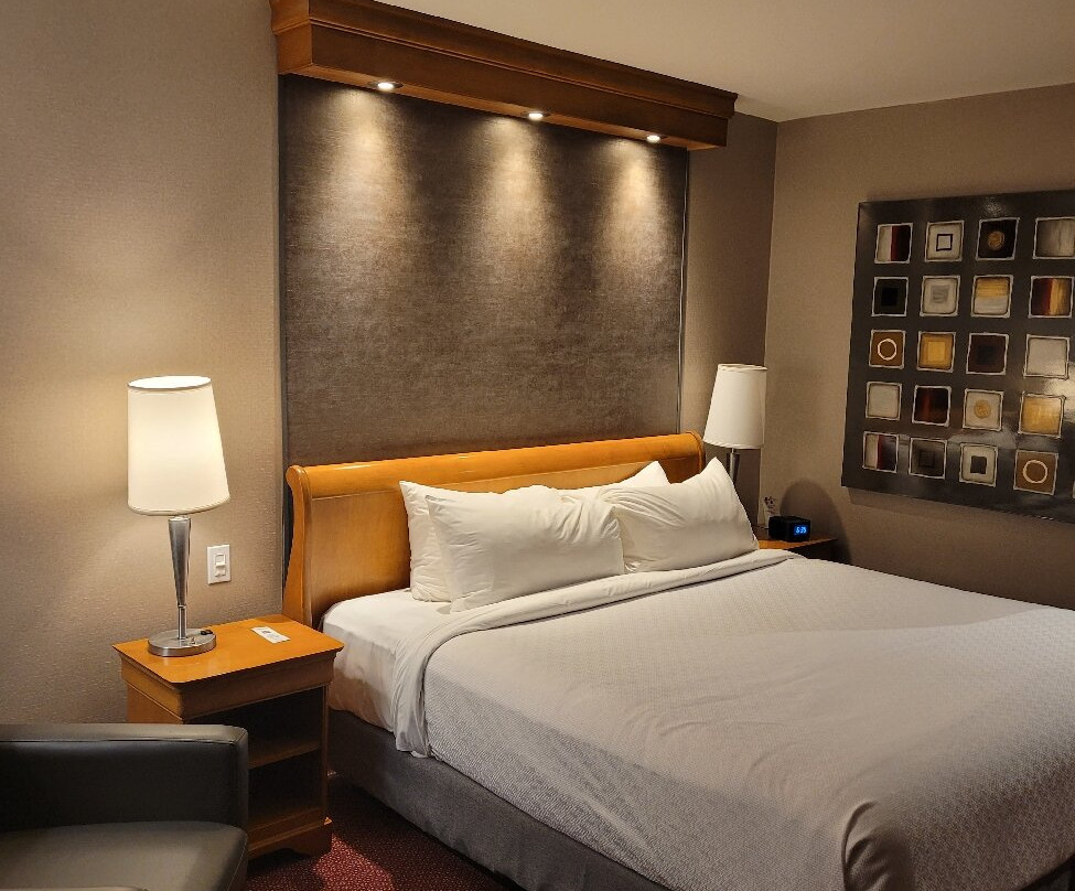 爱瑞斯特卡特贝斯特韦斯特PREMIER酒店主图