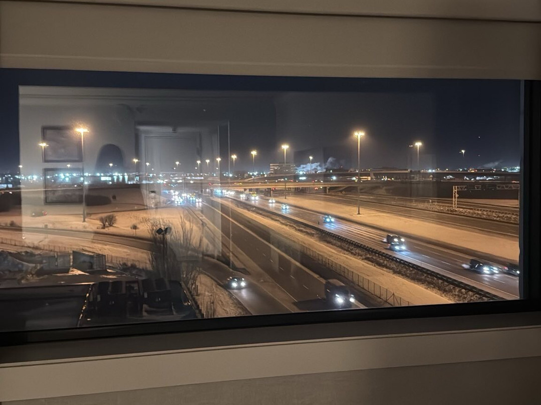 拉瓦尔喜来登酒店主图