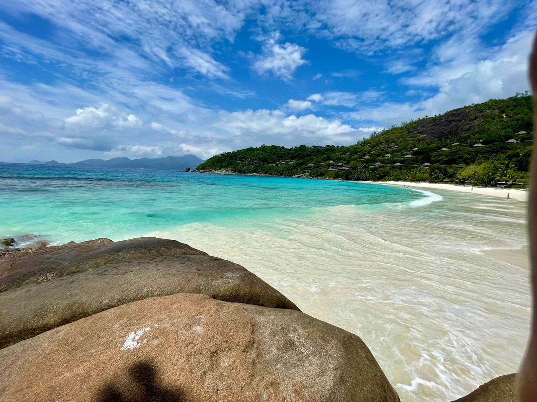 340 Degrees Mountain View Apartments主图