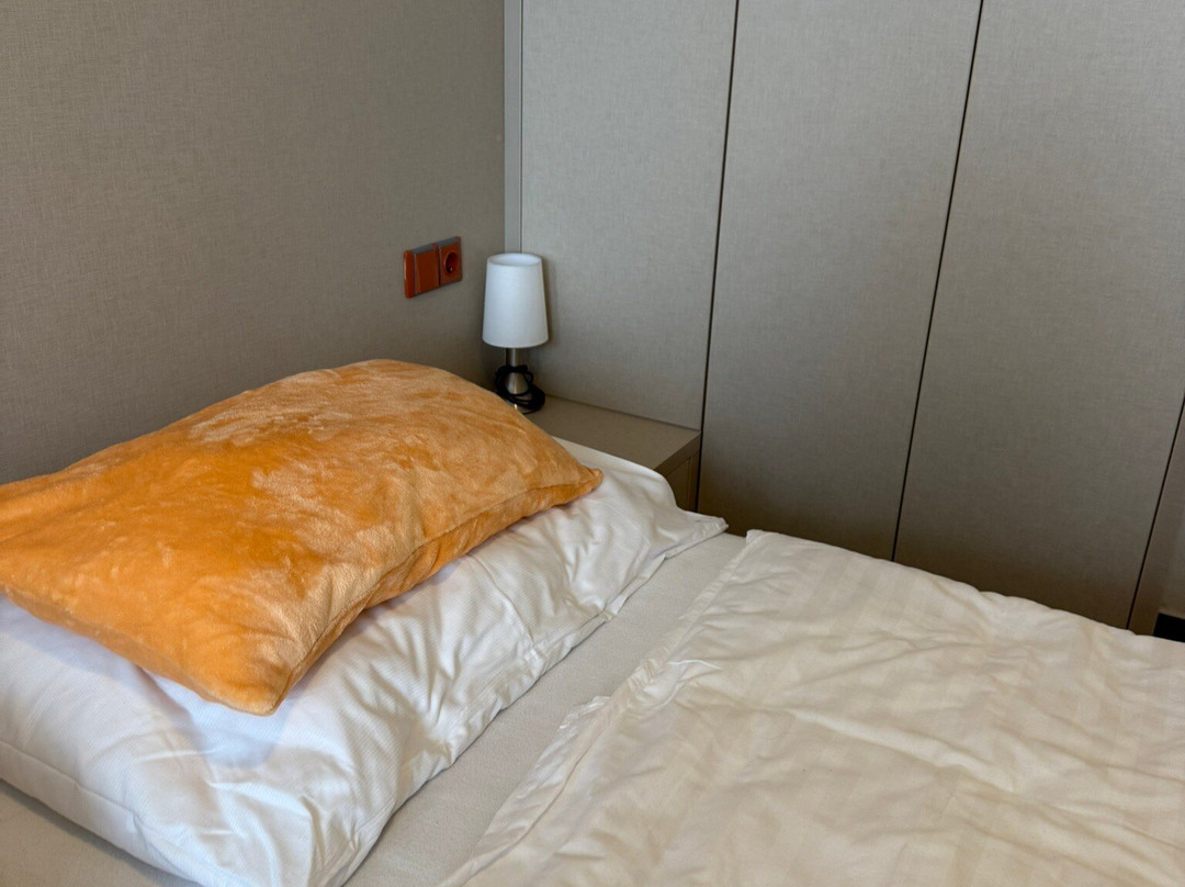 拉克威酒店主图