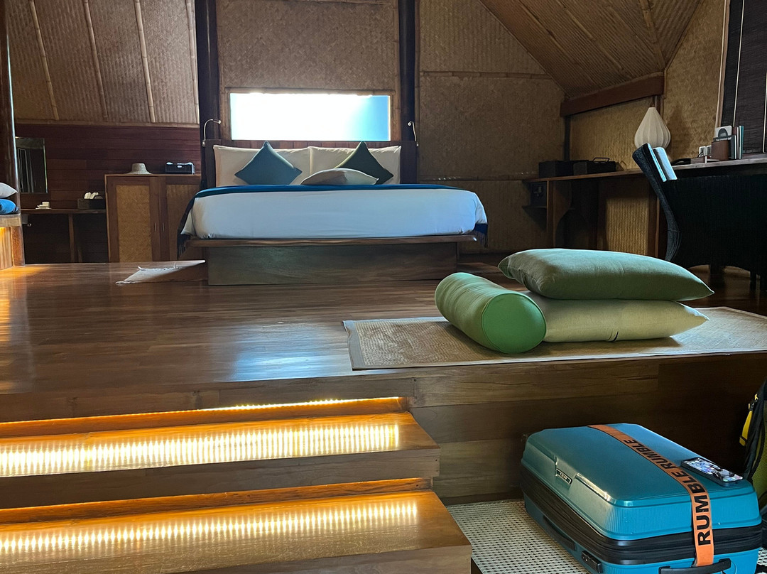 威乌亚纳杰威酒店主图