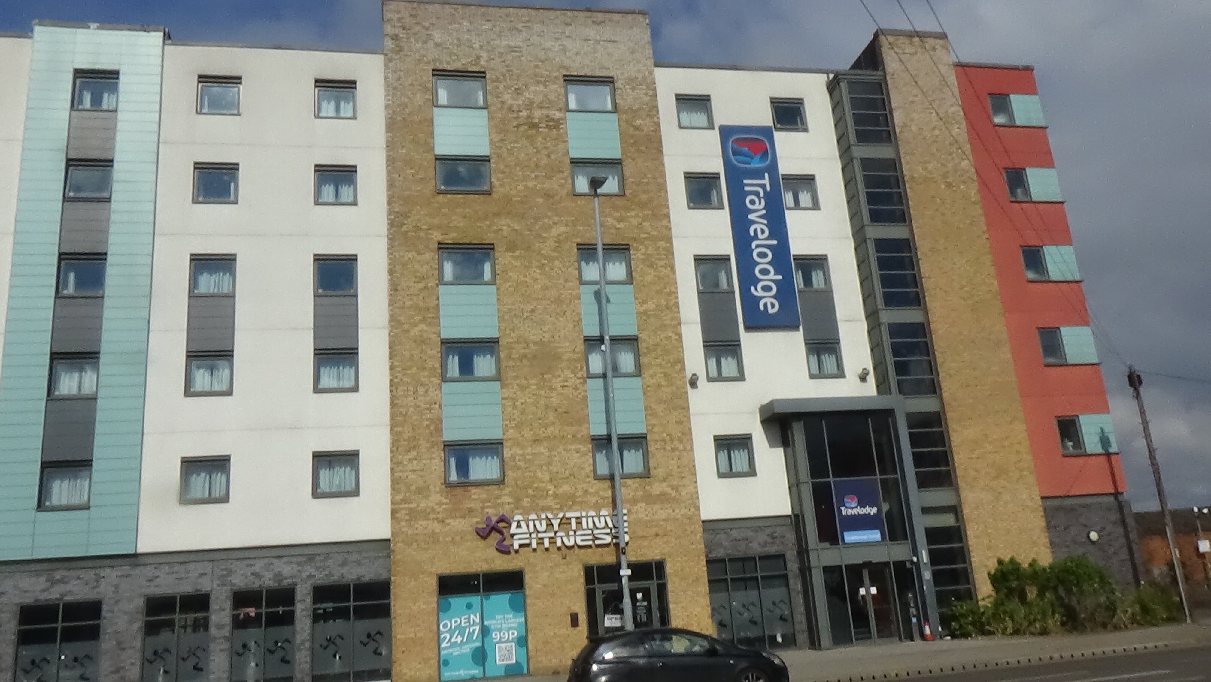Travelodge Loughborough Central-浴室
