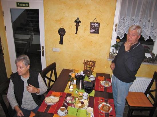 Pension - Schillerhöhe-餐饮