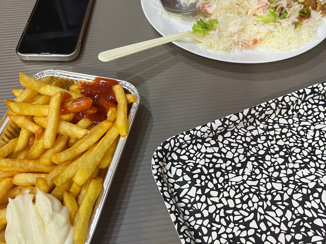 Ali Hamza Kebab.
