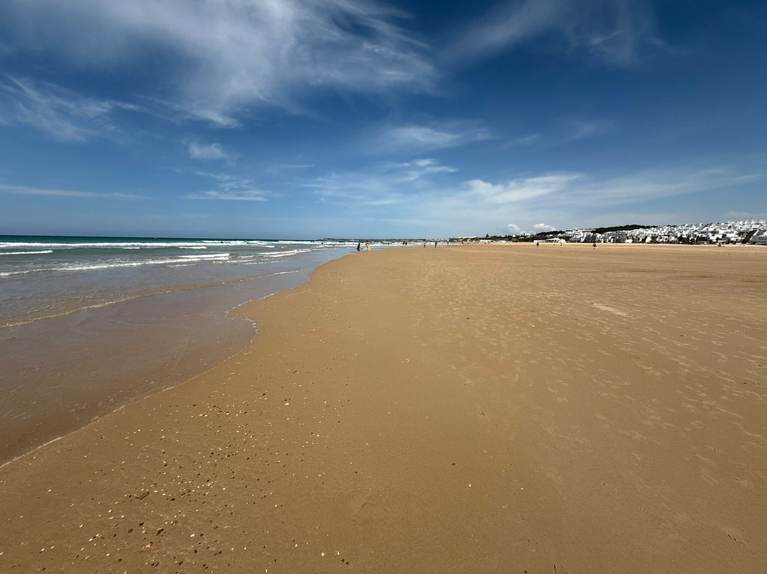 Playa de Los Bateles-Conil de la Frontera必去景点
