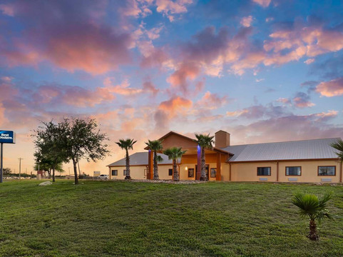 Freer酒店住宿-Best Western Hebbronville Inn