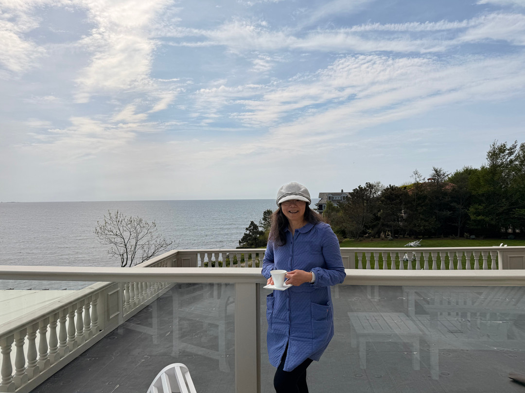 尚勒崖城酒店主图