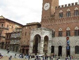Cappella di Piazza-锡耶纳必去景点