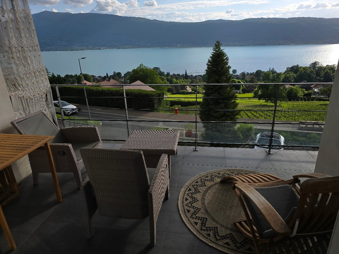 Le Clos Du Lac主图