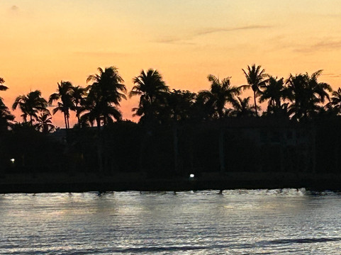 Double Sunshine Cruises-那不勒斯必去景点