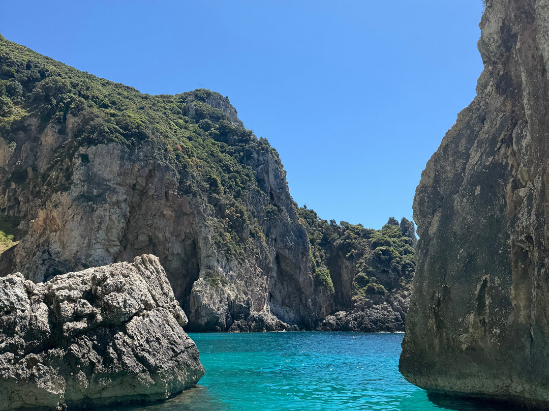 Corfu High Seas Boat Rental & Cruises-Palaiokastritsa必去景点