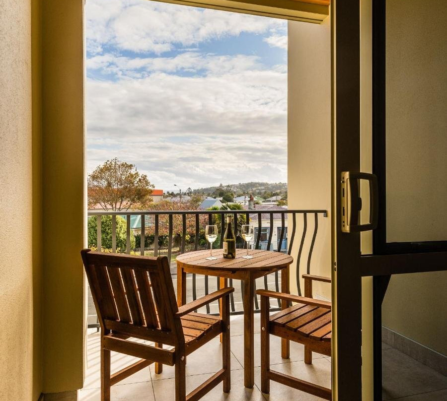 Pebble Beach Motor Inn主图