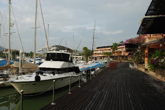 普吉岛游艇俱乐部主图