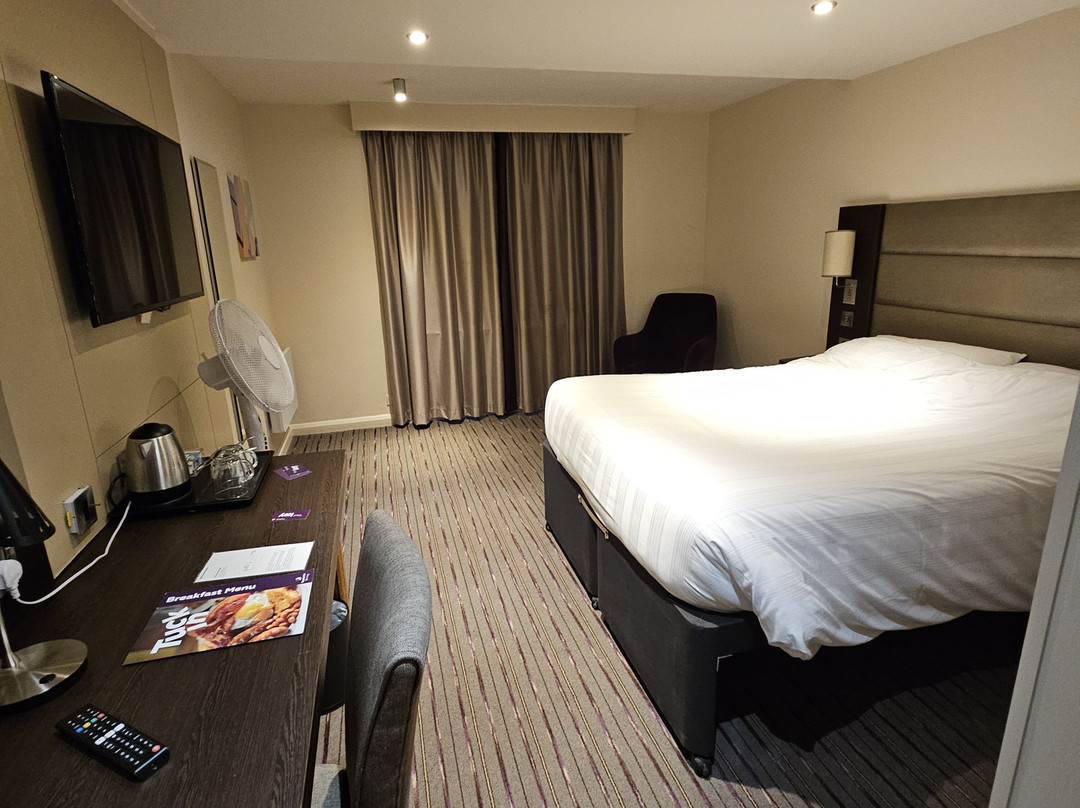 普瑞米尔七橡树/梅德斯通酒店主图