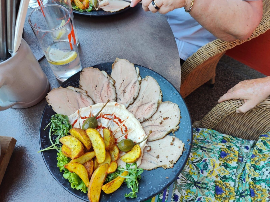 Oberweger Bierstube Durstkurort-Barbiano必去景点