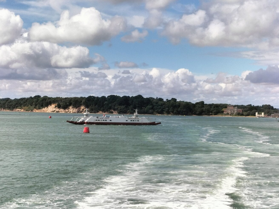 Sandbanks Ferry-普尔必去景点