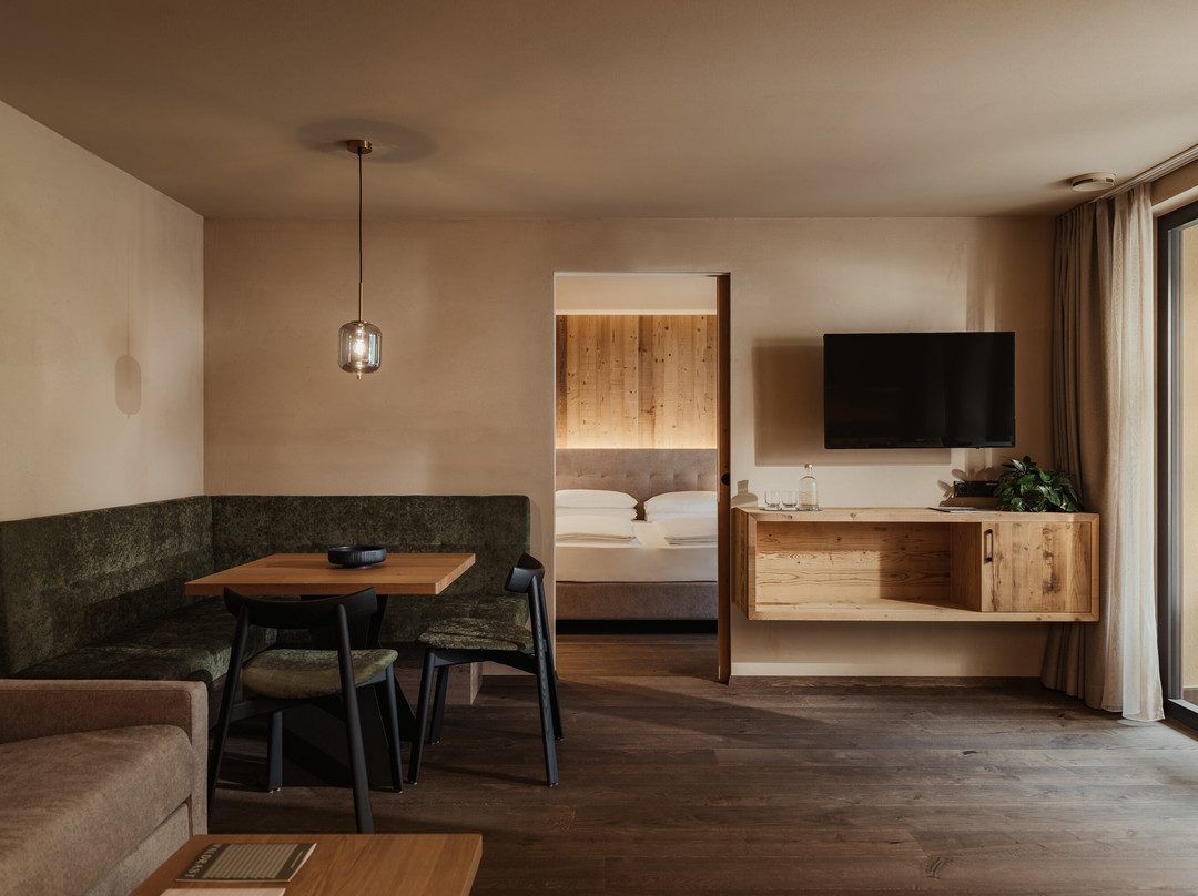 Waldrast - Forestside Living主图