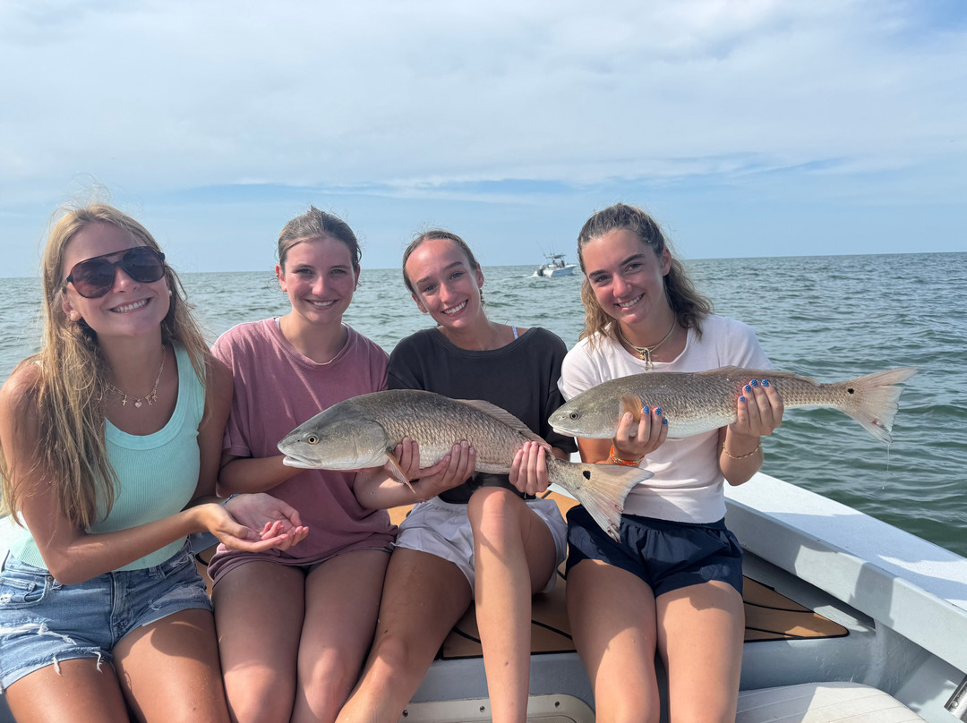 Charleston Fishfinder Charters-棕榈岛必去景点
