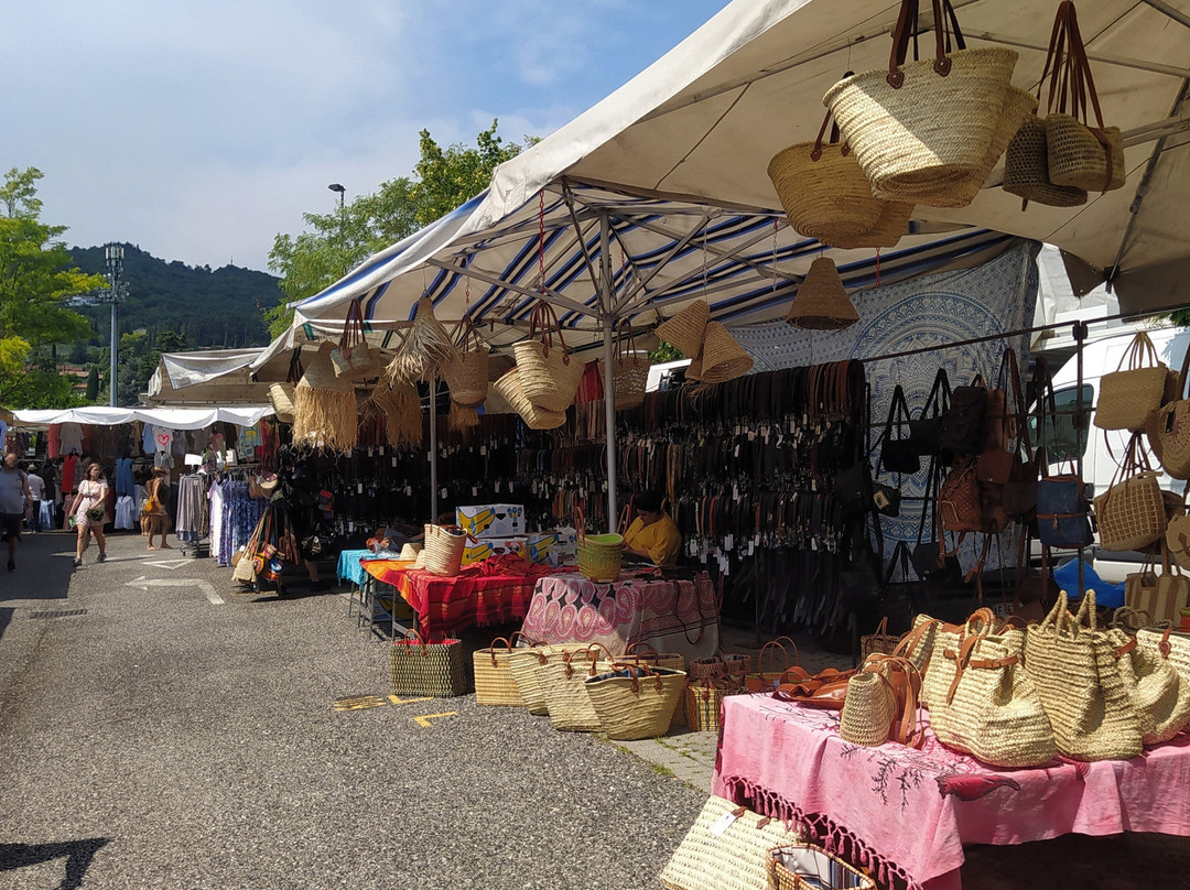 Mercato di Salò-萨罗必去景点