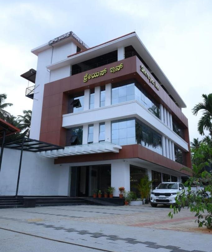 Shrreyas Inn