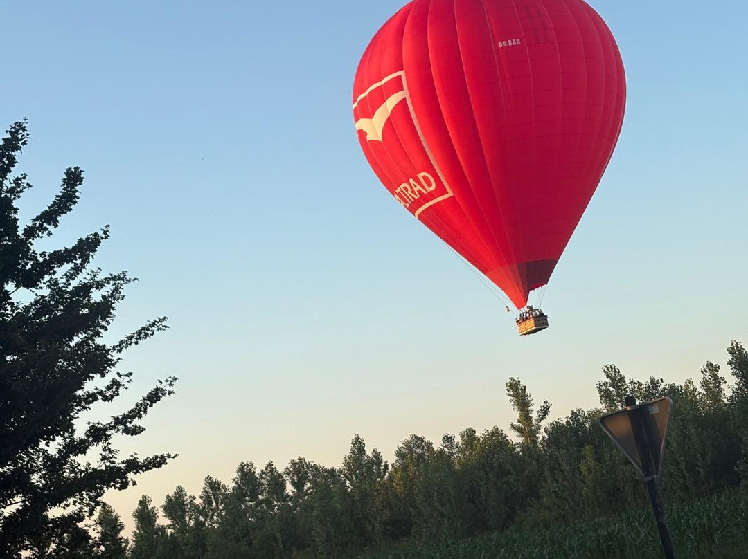 Spildooren Ballooning-圣尼古拉必去景点