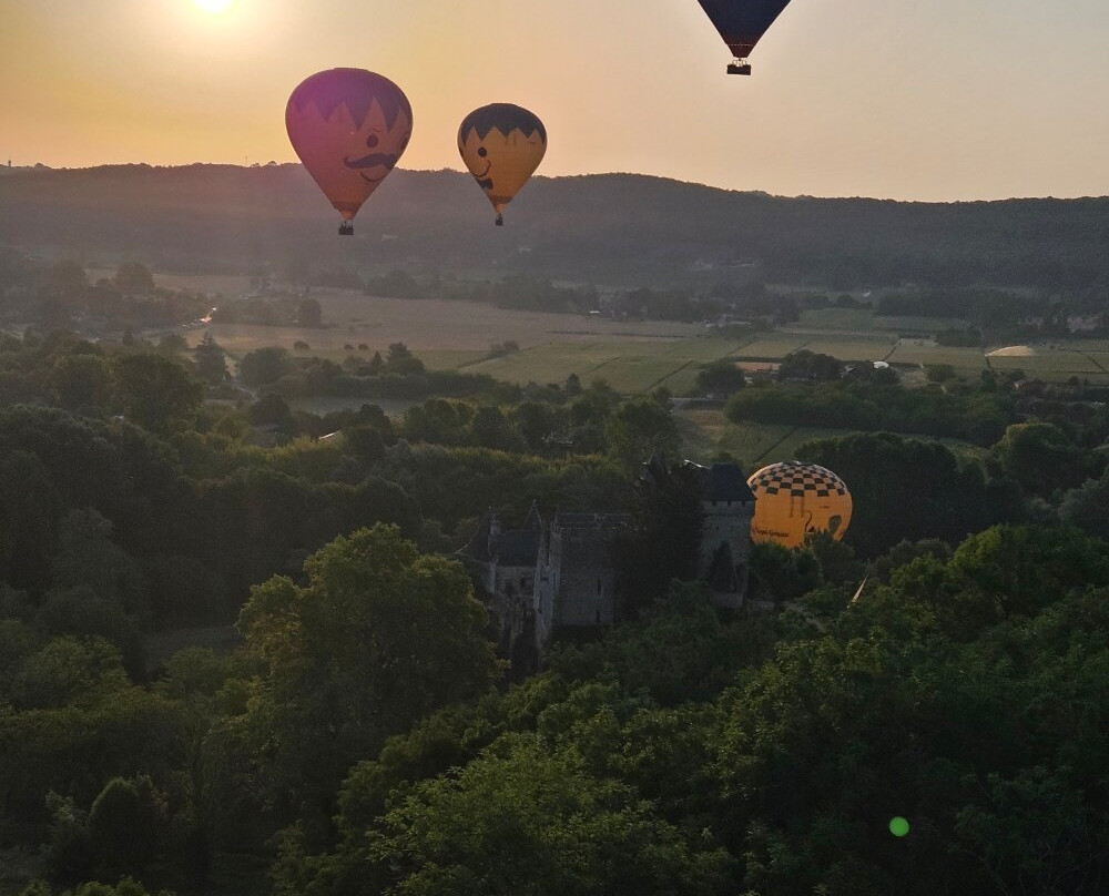 Perigord Dordogne Montgolfieres-Castelnaud-la-Chapelle必去景点