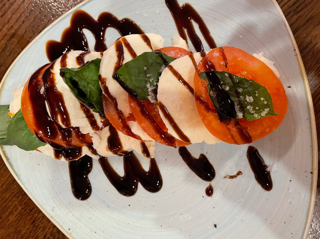 Tân Woodfired Pizza