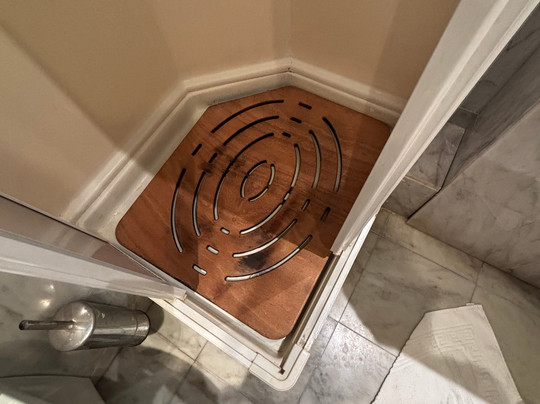 萨伏依酒店主图