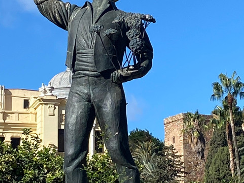 Escultura del Biznaguero-马拉加必去景点