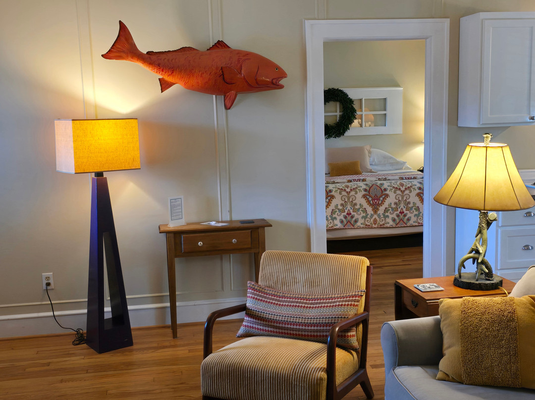 The Pine Tavern Lodge主图