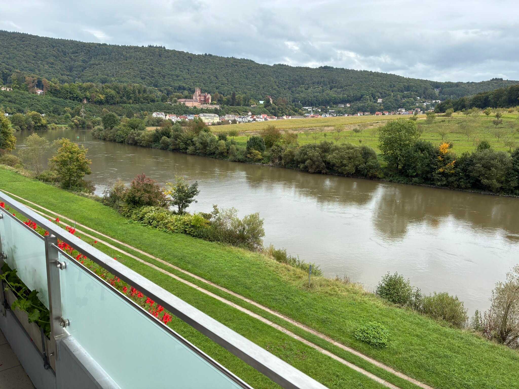 Hotel Terrassencafe Vierburgeneck-官方