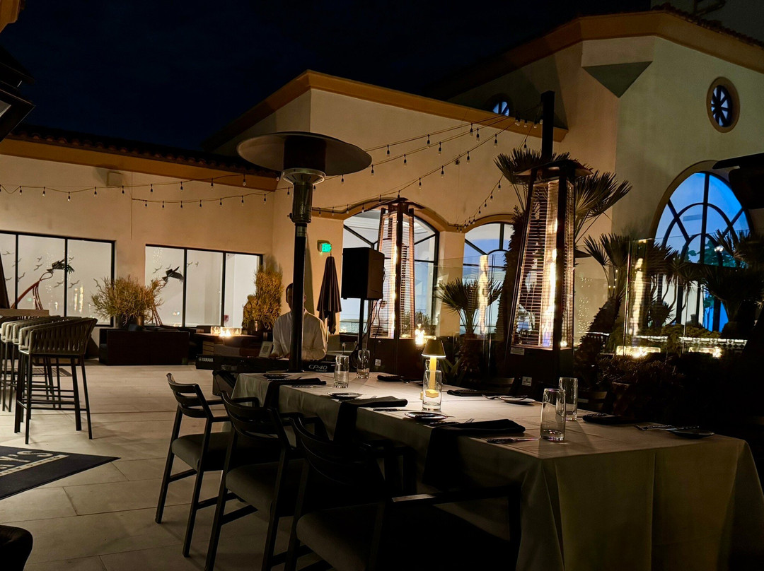 Henry's Coastal Cuisine